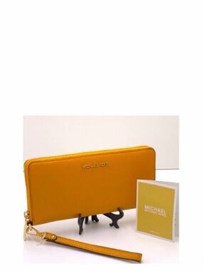 NEW Michael Kors Large Travel Continental Wristlet Wallet Marigold